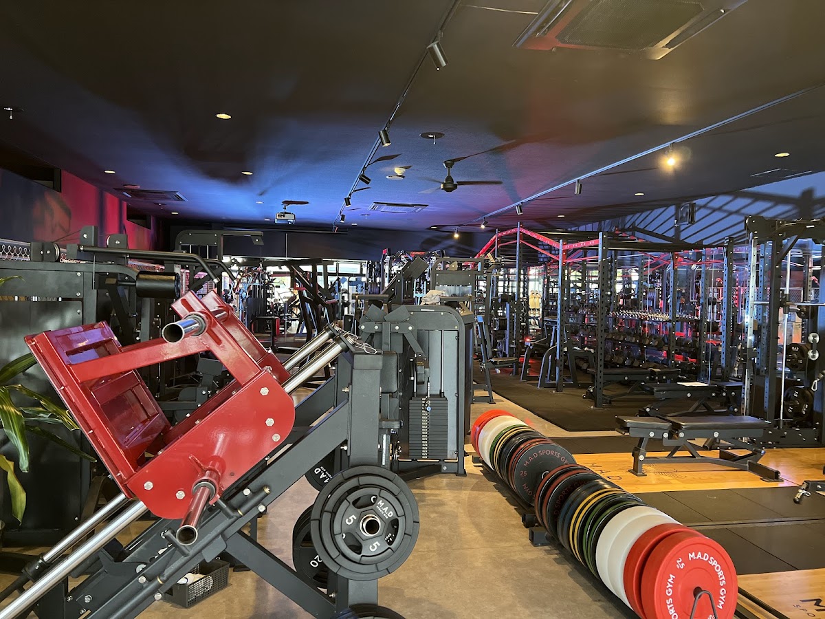 M.A.D SPORTS GYM
