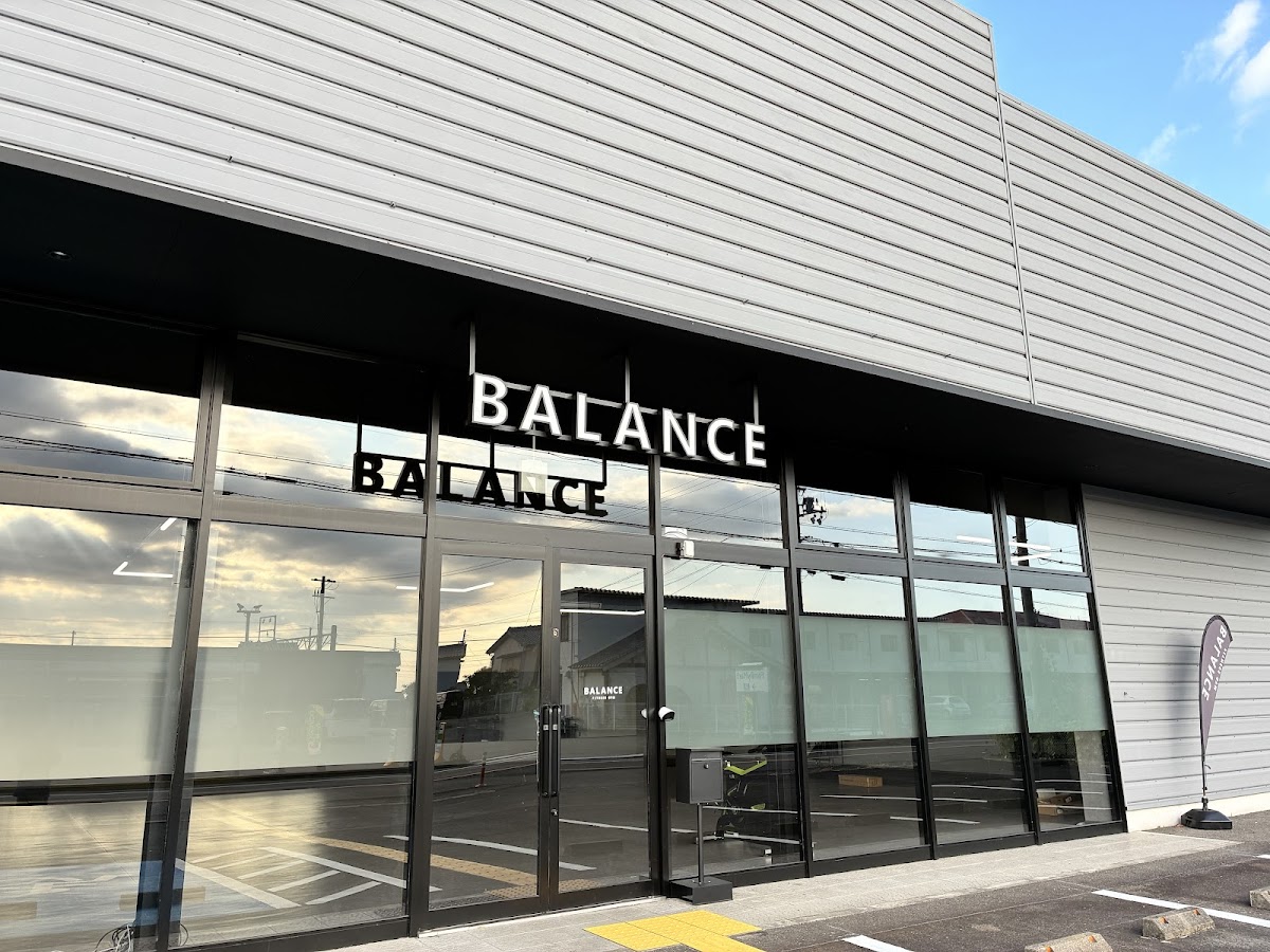 BALANCE FITNESSGYM 三輪崎店