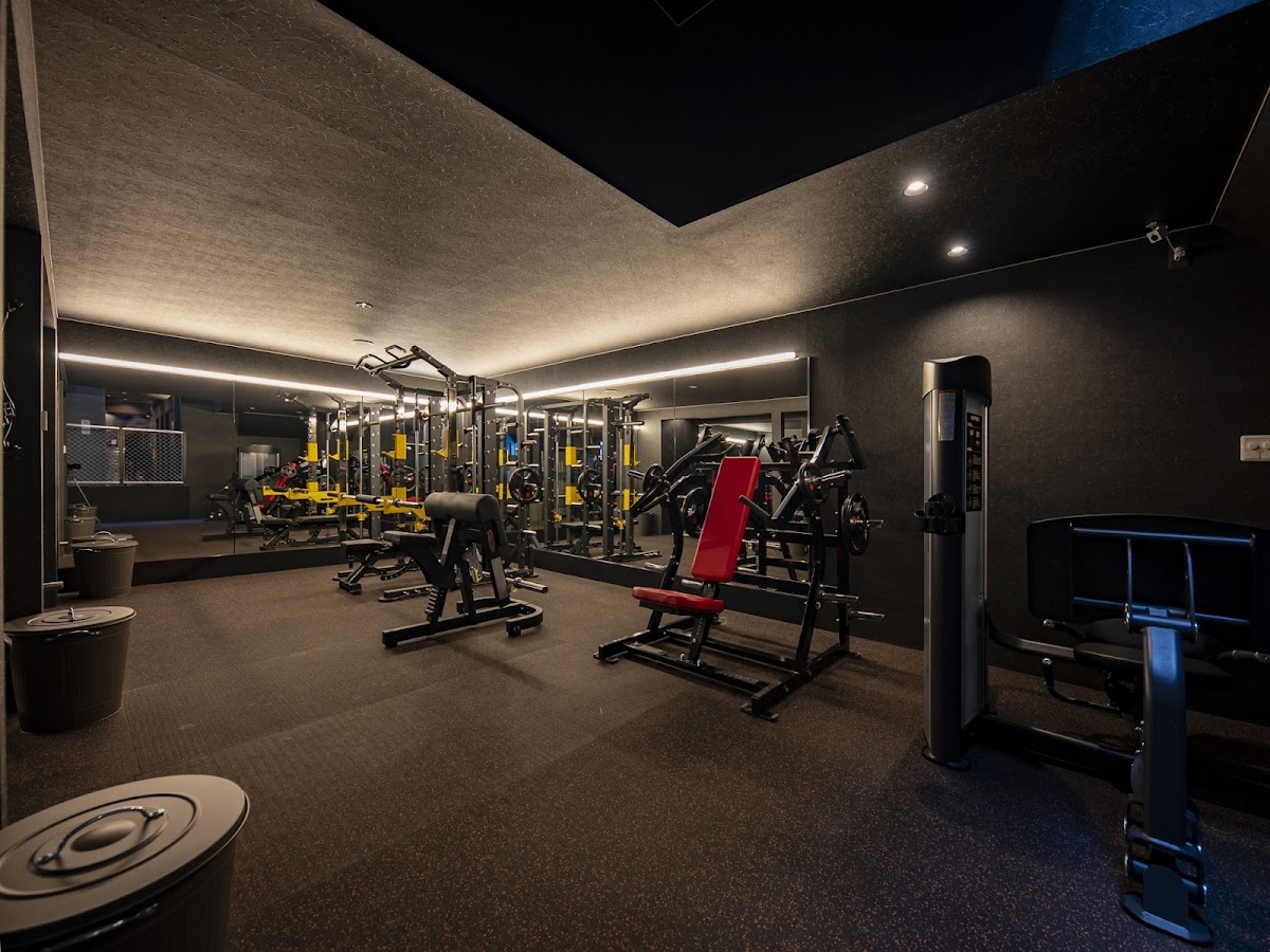 IBIZA GYM 24 (イビザジム24)