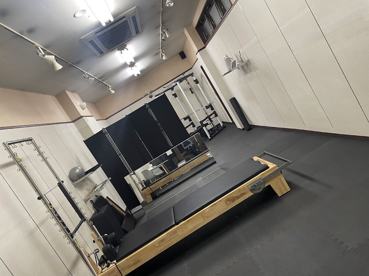2号店 PFitness マシンピラティス