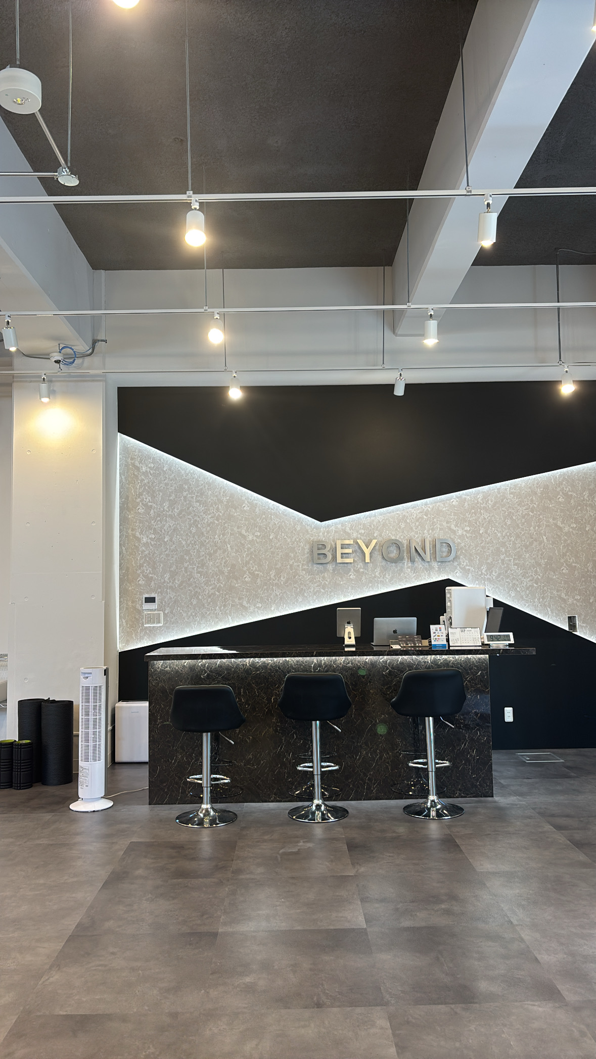 BEYOND 名古屋駅前店