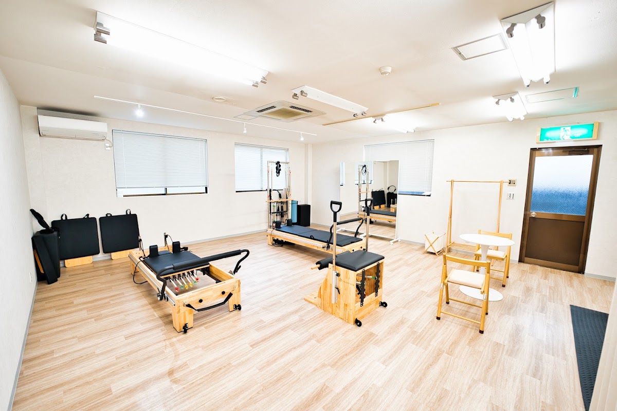 パーソナルマシンピラティススタジオ|LIFEMAKE岐阜羽島店