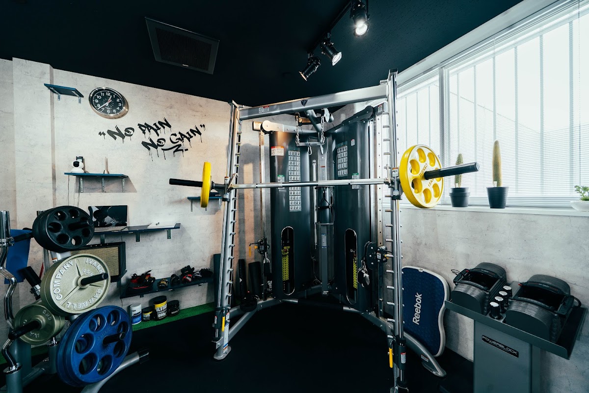 RESOLVE FITNESS