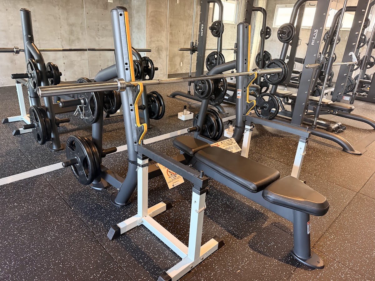 This is Gym コレジム 初生店
