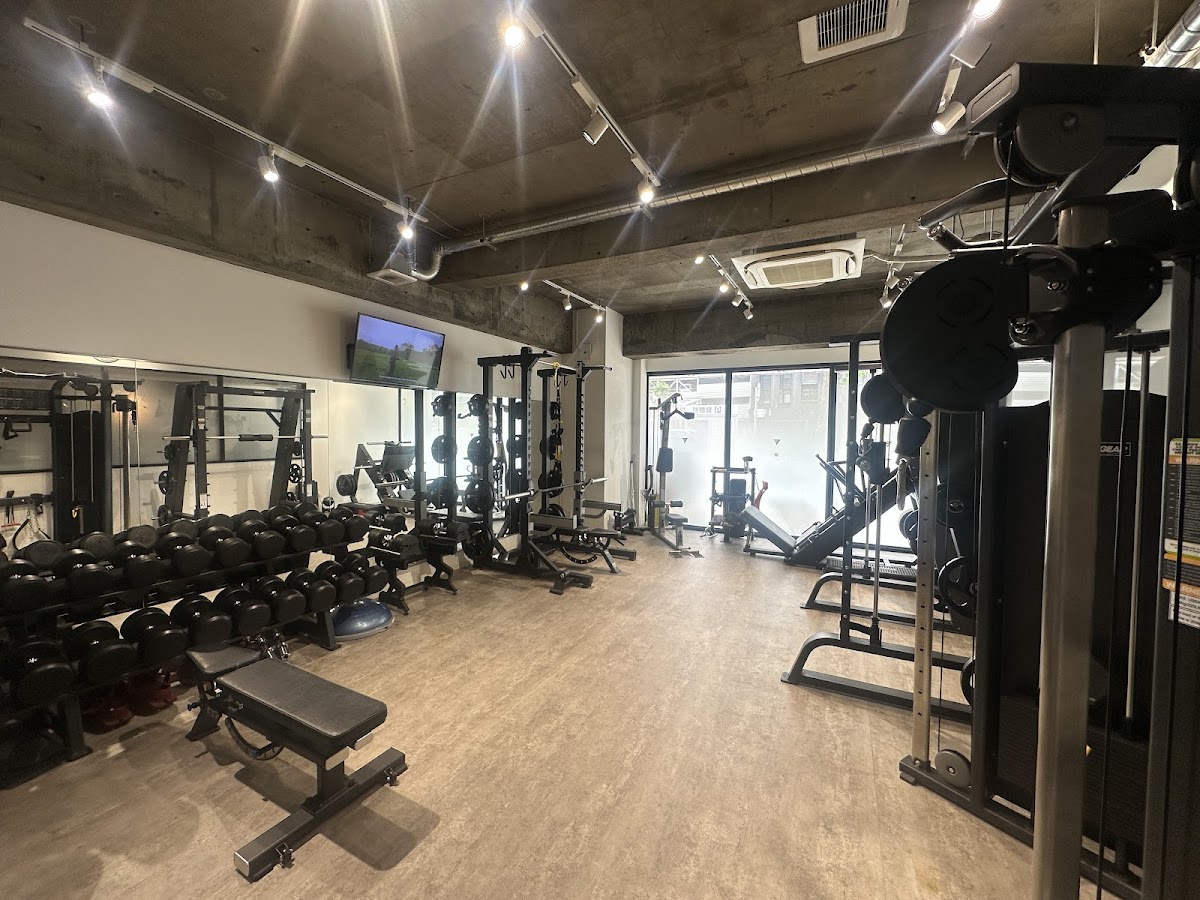 E.V.O Personal Training Gym 名古屋泉店