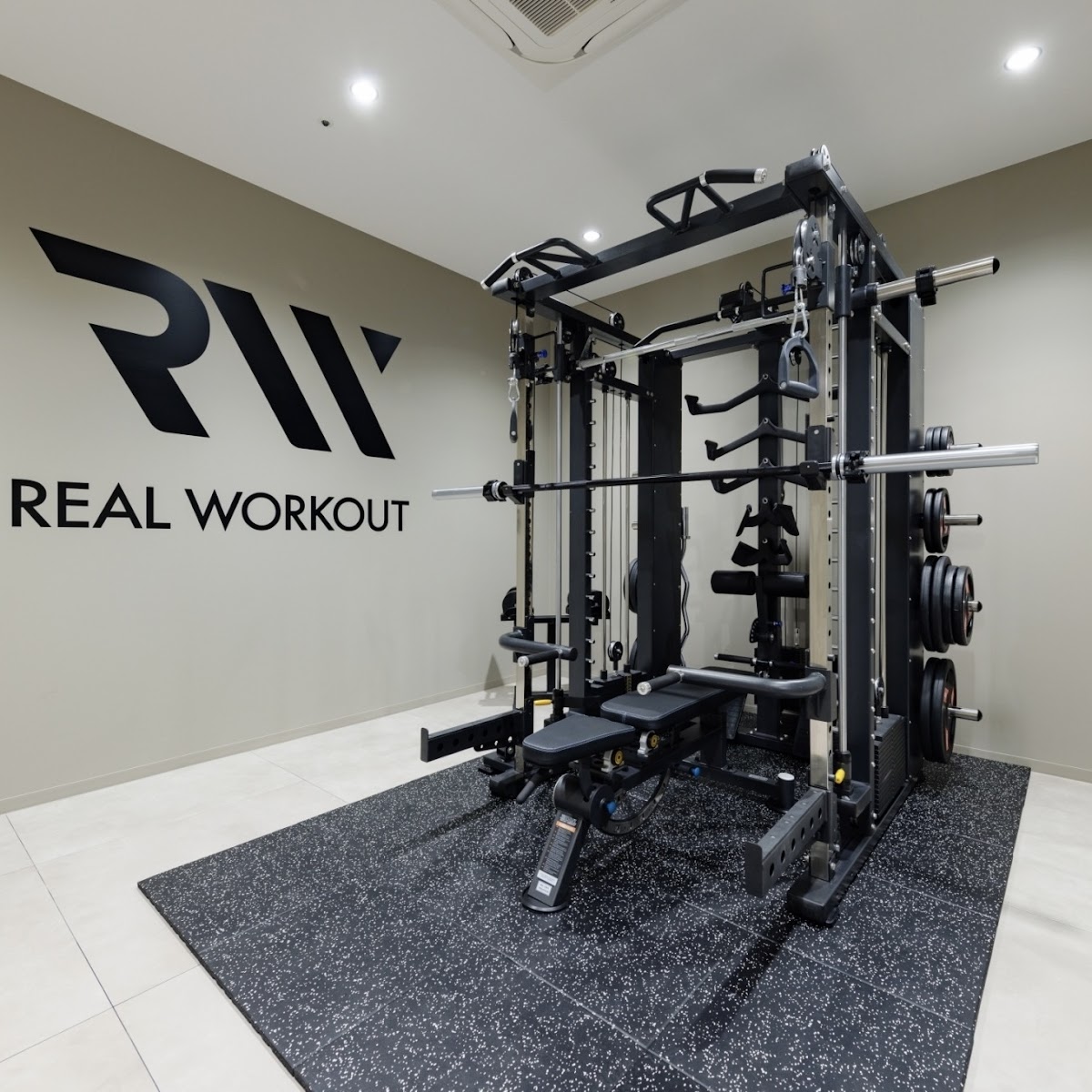 パーソナルジムREAL WORKOUT静岡駅葵タワー店